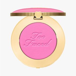 Too Faced Cloud Crush Blurring Blush - Candy Clouds. -NO BOX